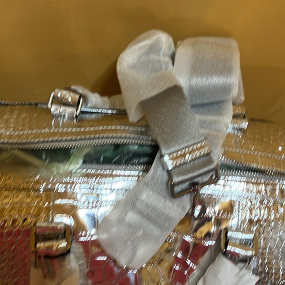 MICHAEL Michael Kors Bedford silver Argent embossed leather XL Weekender - Picture 8 of 13